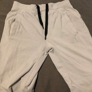 Men’s Lululemon Intent Jogger Pants medium